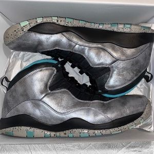 Retro Jordan 10 “liberty”